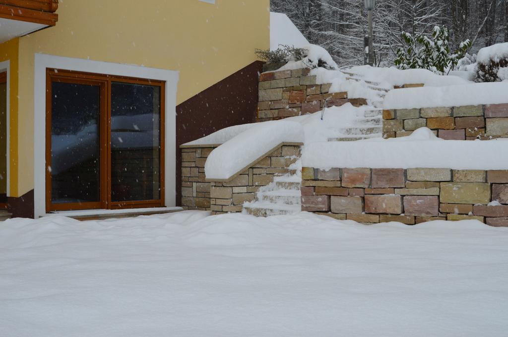 Haus Margit Apartment Schlierbach ภายนอก รูปภาพ